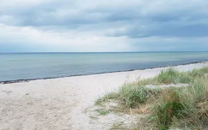 summer-at-lonely-beach-1440x9001